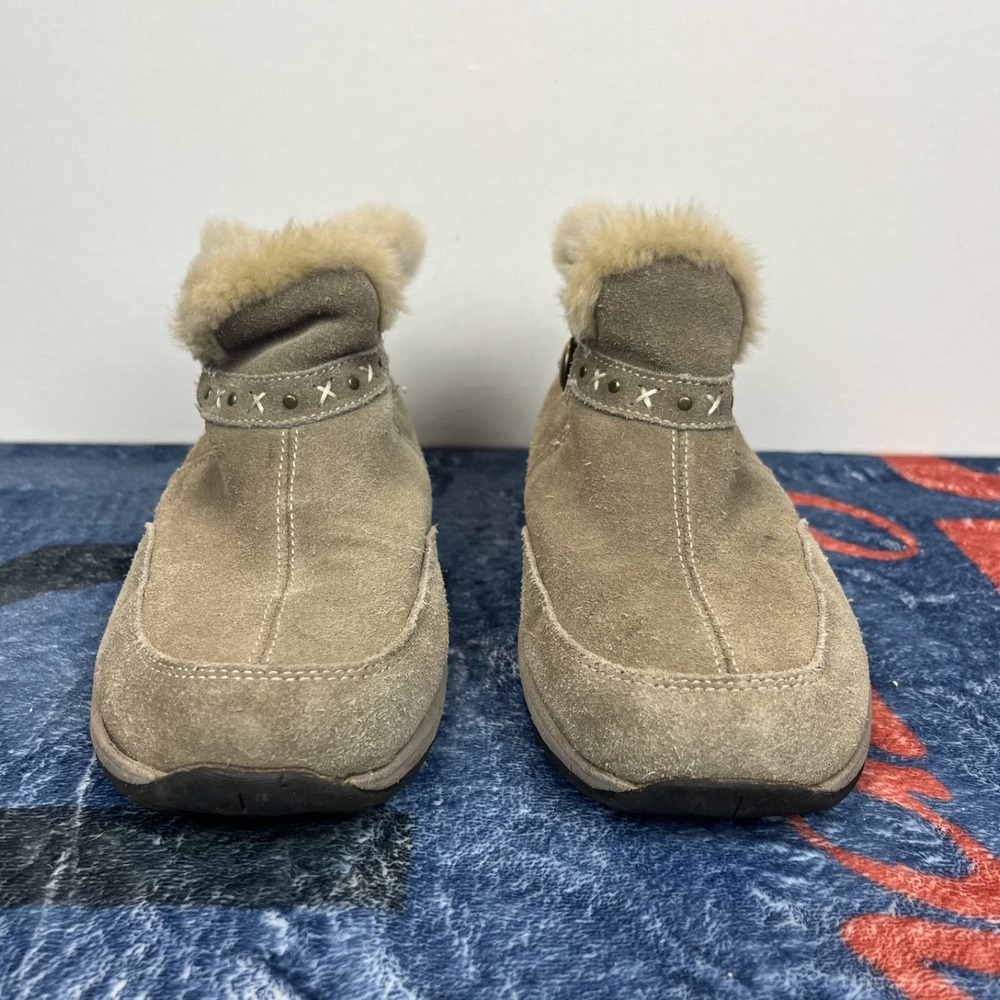 GUC Easy Spirit Serras Womens 6.5 M Taupe Suede Faux Fur Ankle Bootie Toggle